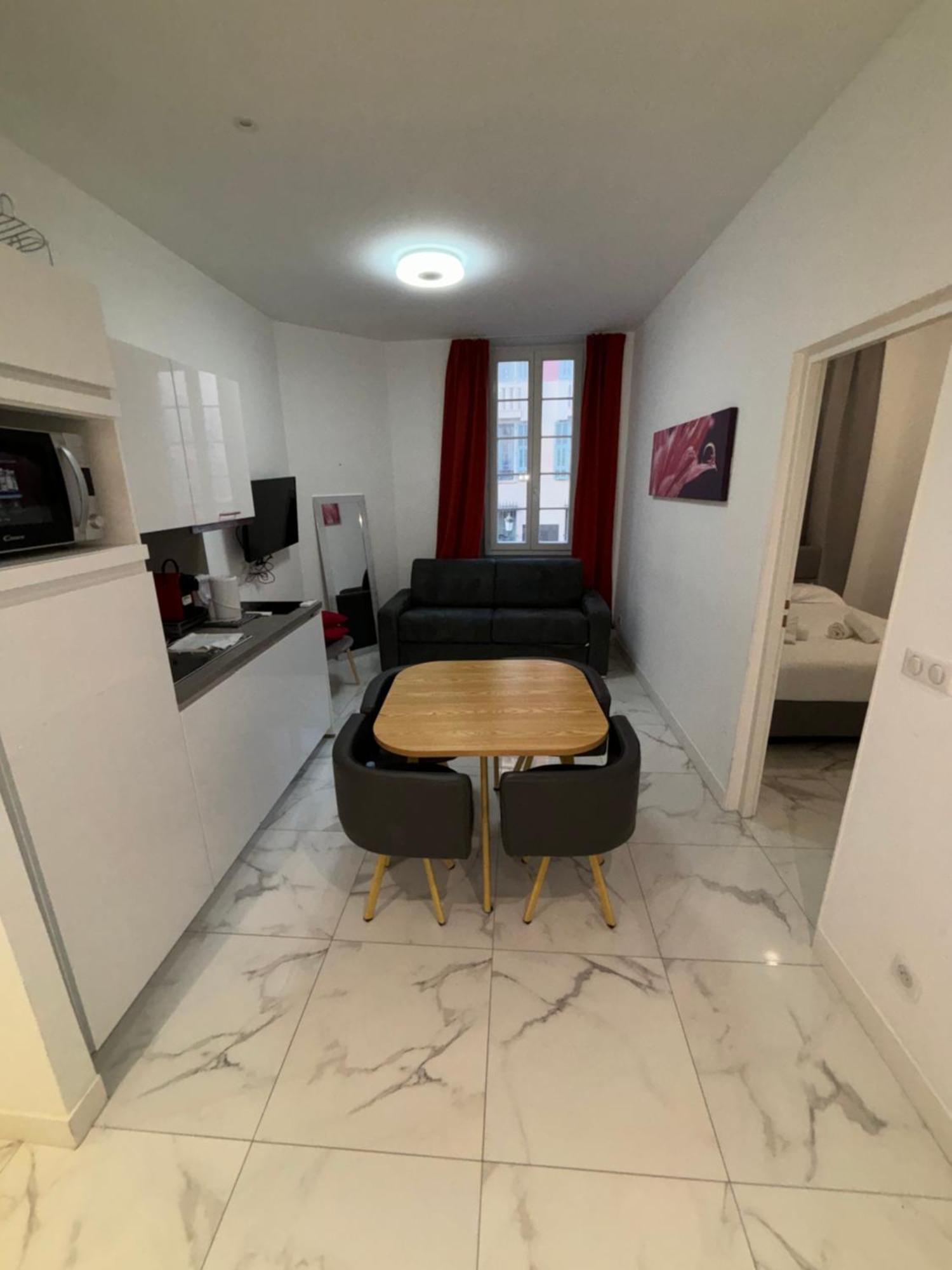 Appartement 4 Couchages Idealement Place Promenade Des Anglais / Cours Saleya Νίκαια Εξωτερικό φωτογραφία