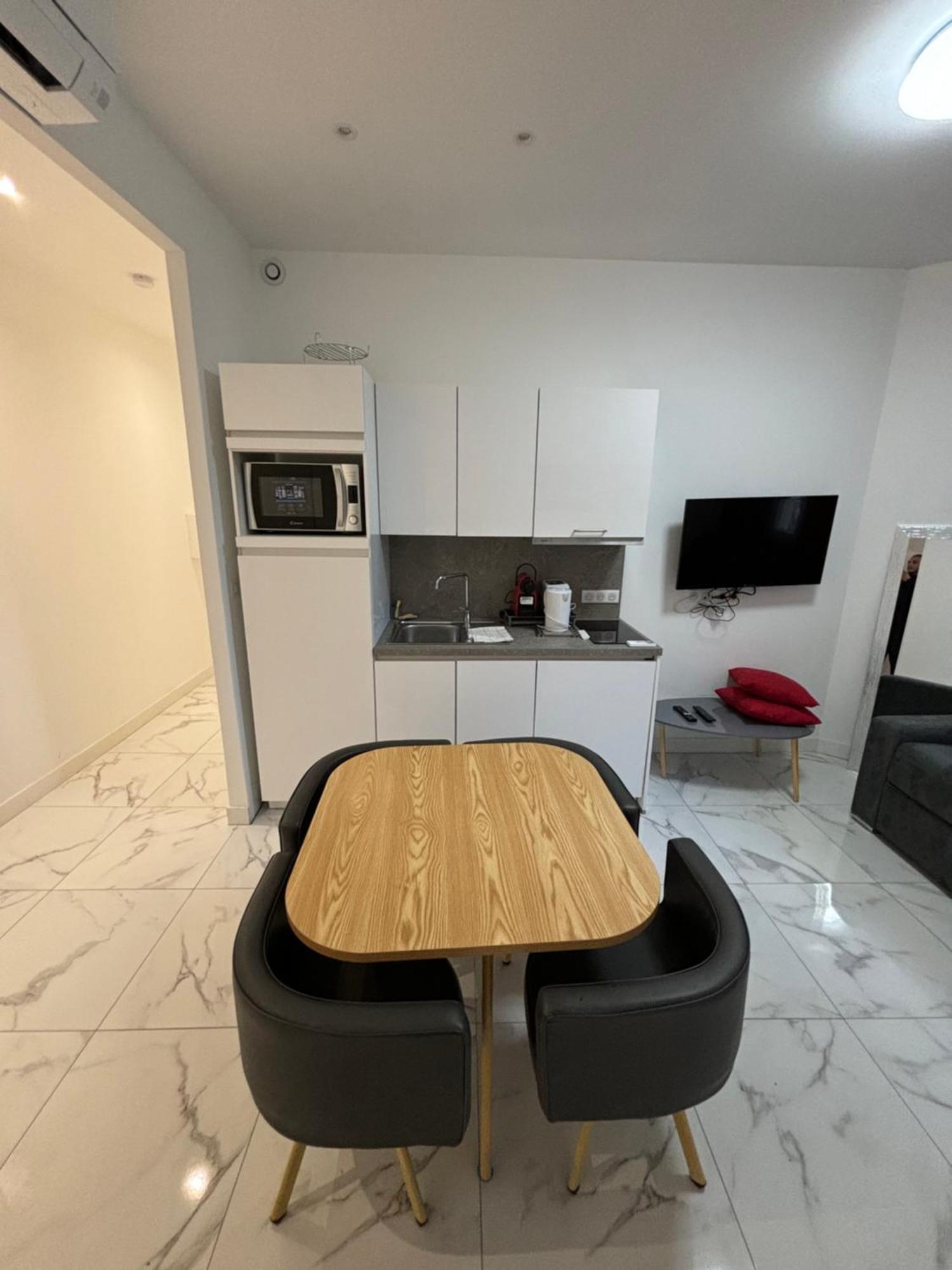 Appartement 4 Couchages Idealement Place Promenade Des Anglais / Cours Saleya Νίκαια Εξωτερικό φωτογραφία